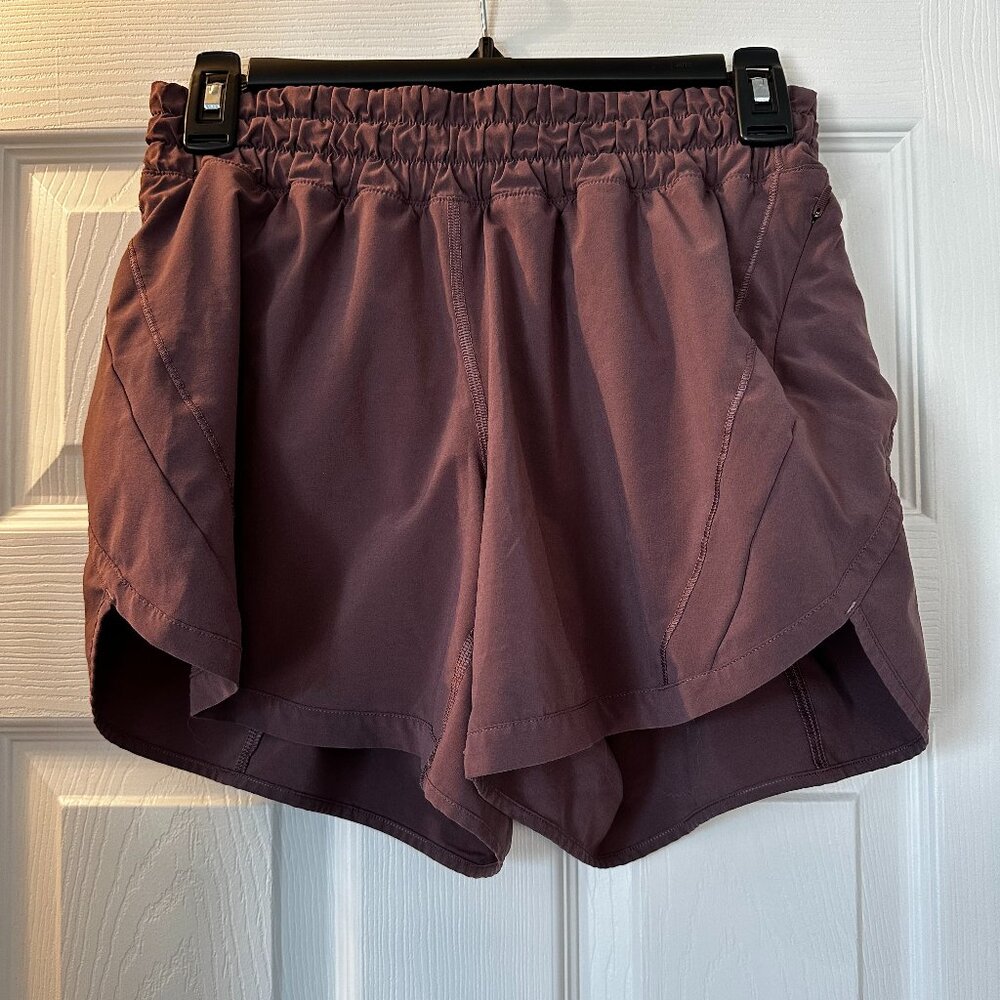 Lululemon Track That Mid-Rise Lined Short 5" - Size 8